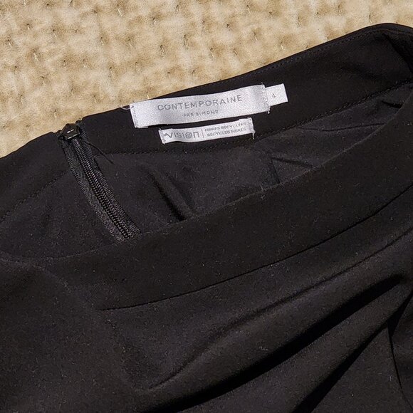 Simon's Black Knee - Length Skirt - Picture 3 of 3